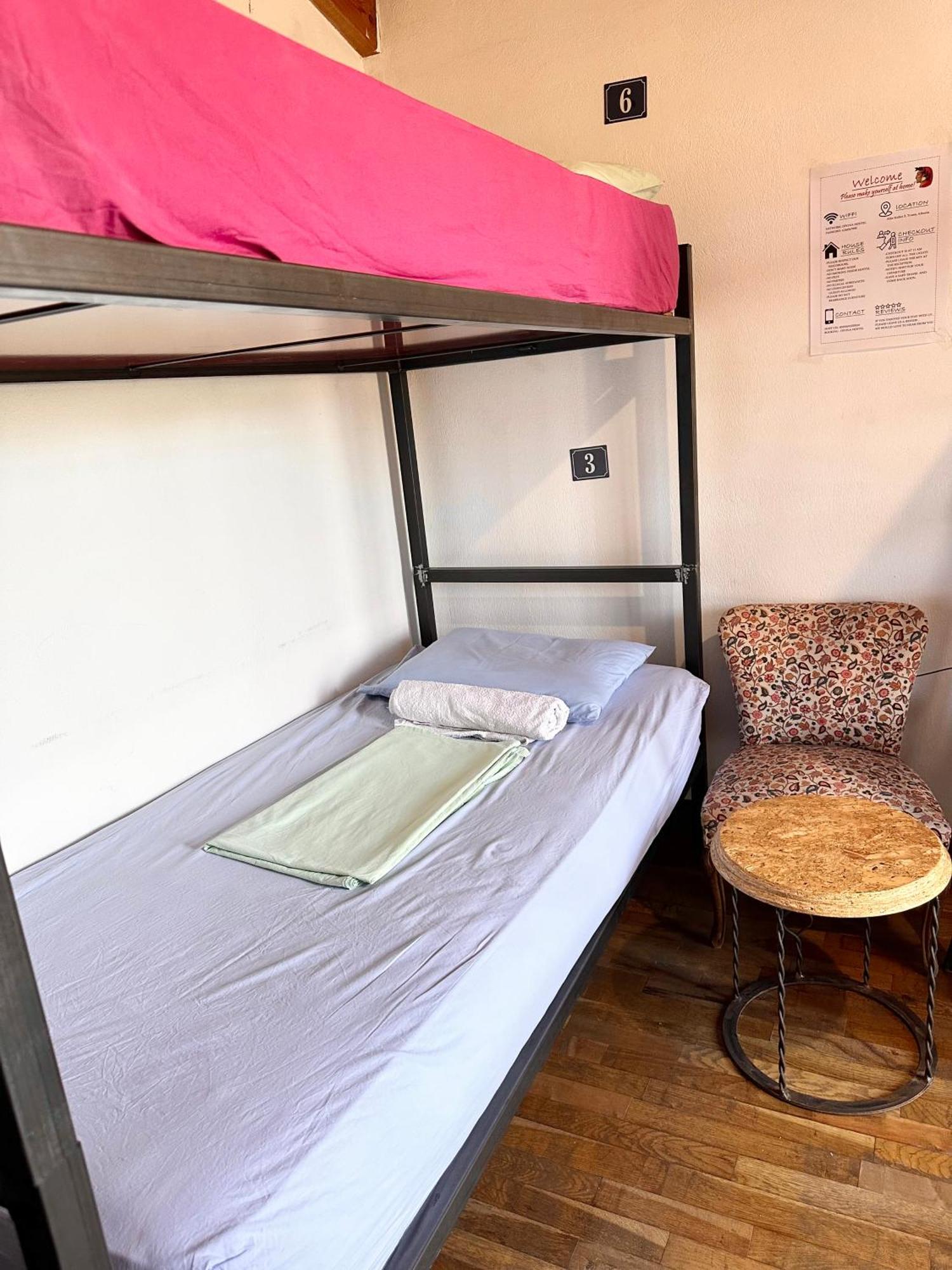 Divina Hostel Tirana Extérieur photo
